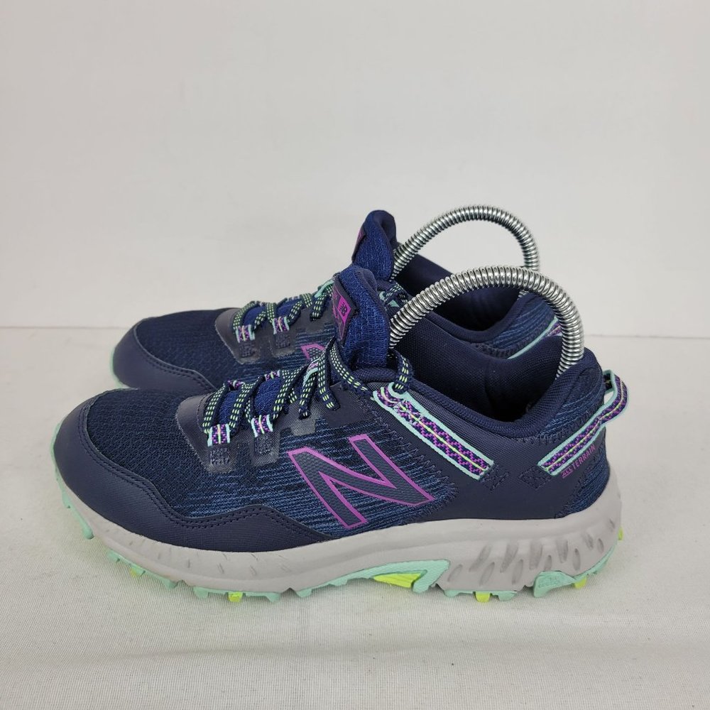 New Balance 410v6 Trail Women's Running Shoes Navy Blue WT410SN6 US Size 7 - Picture 2 of 8